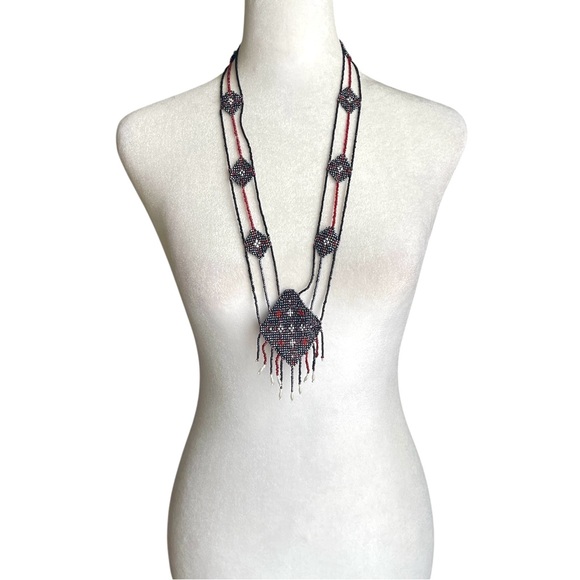 NecklacBeaded Long Fringe Necklace DIAMOND & DOT DESIGN Tribal Red Black - Picture 1 of 5
